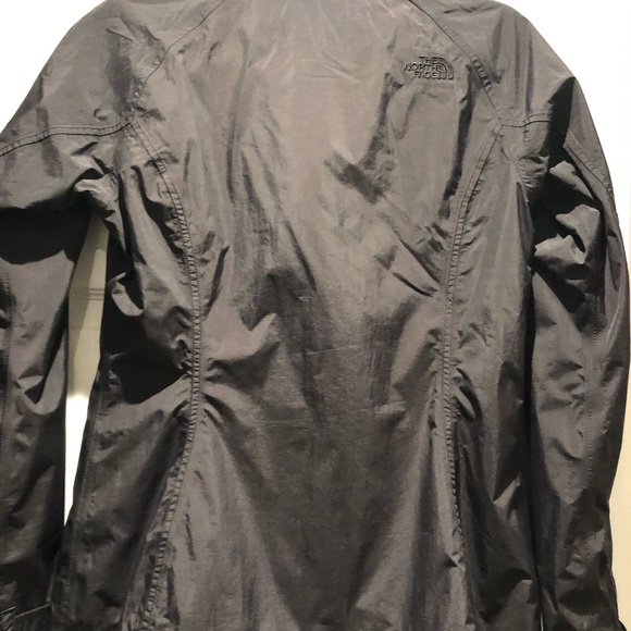 Northface rain jacket size small women regular size- the north face. Original - Picture 2 of 15